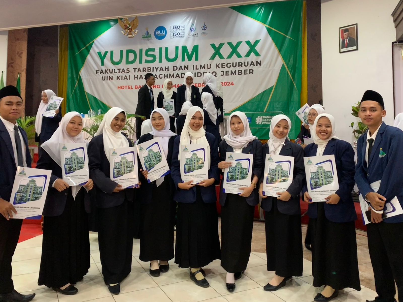 Keren! 8 Mahasiswa MPI LULUS 3,5 tahun dengan IPK CUMLAUDE
